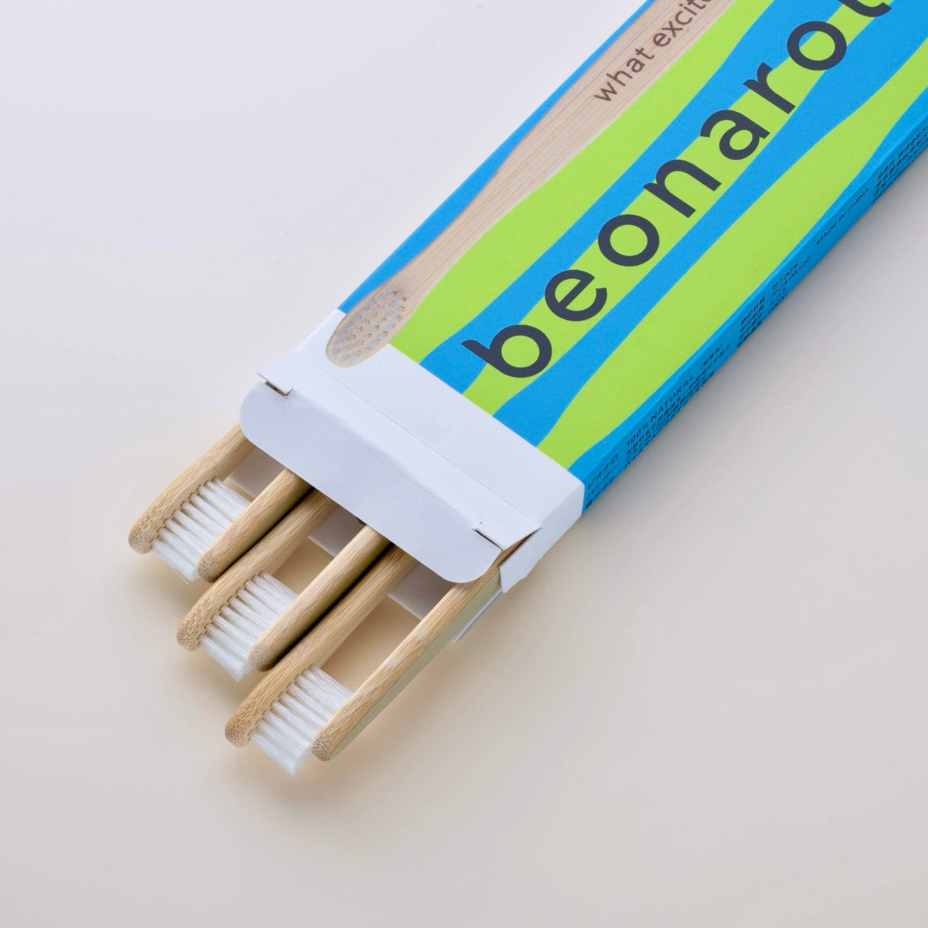 【送料無料】ビオナロ ホワイトニング トゥースジェル ストロングミント&バンブー歯ブラシセット