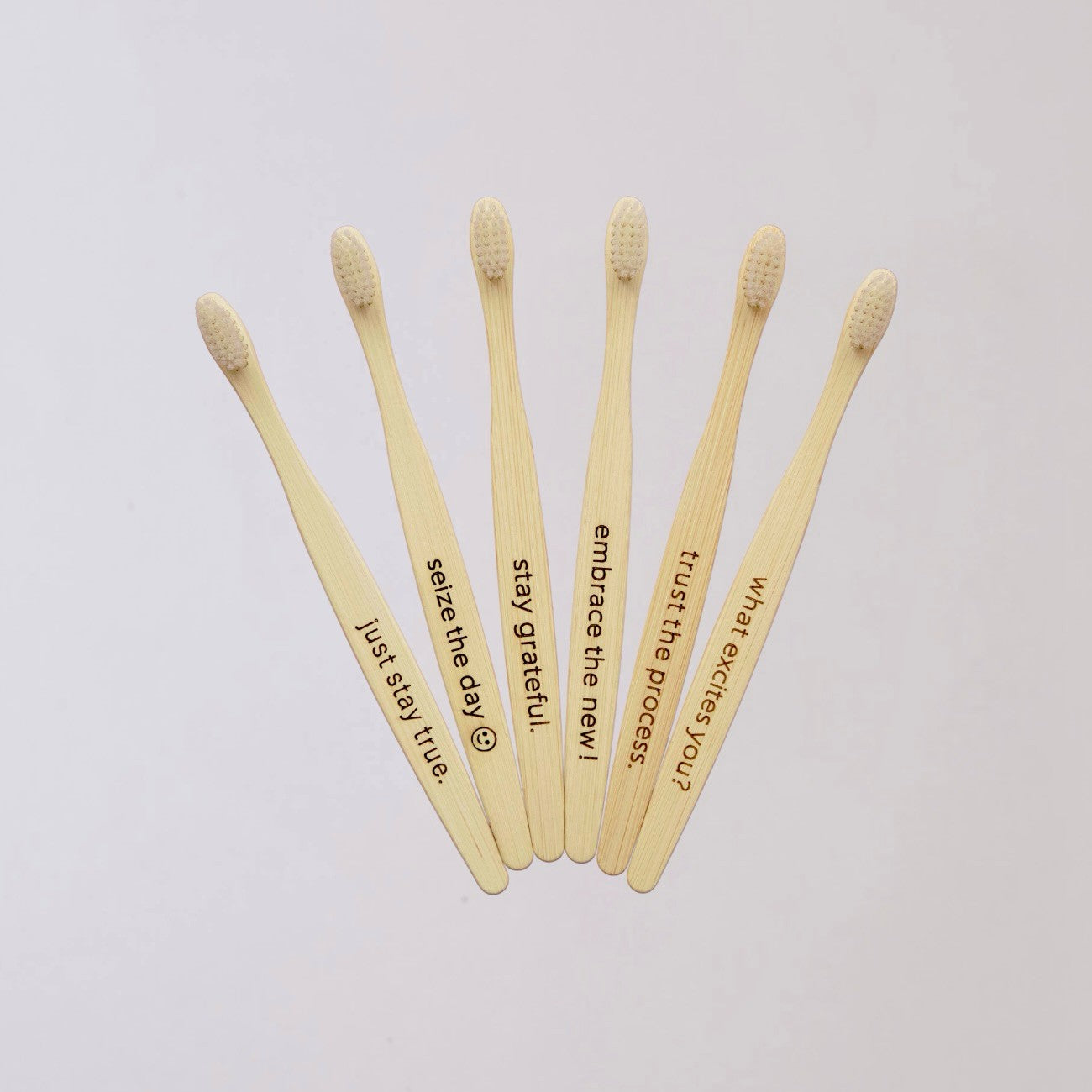 【送料無料】ビオナロ ホワイトニング トゥースジェル ストロングミント&バンブー歯ブラシセット