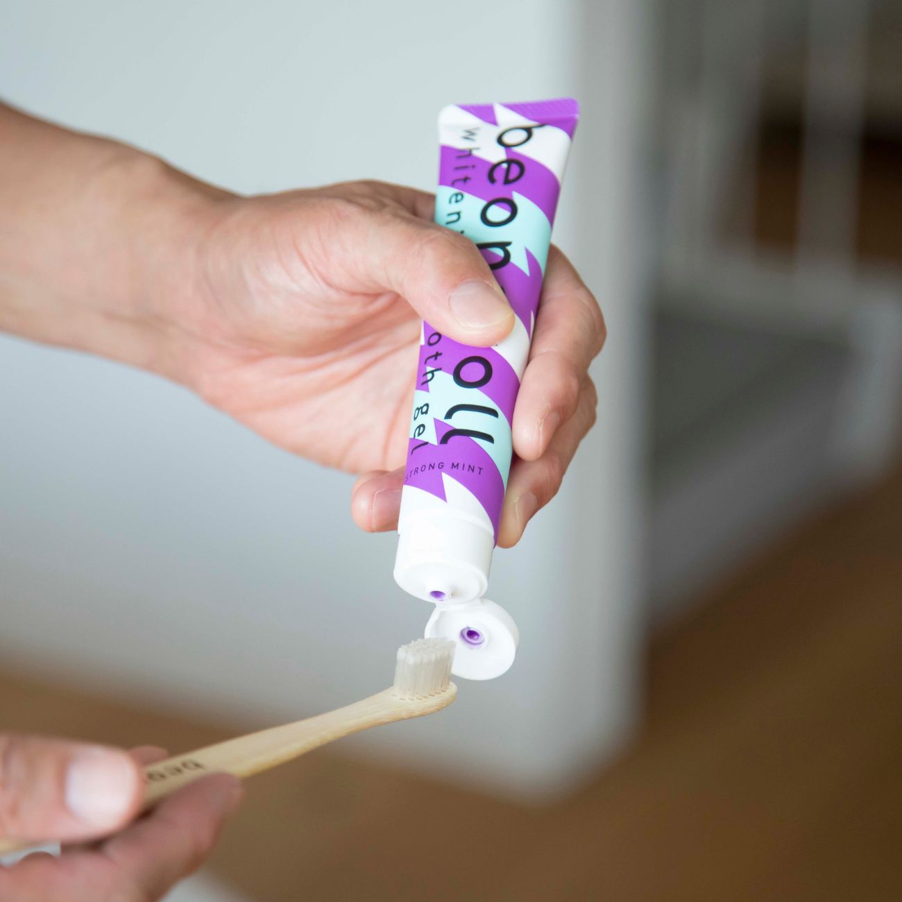 ビオナロ ホワイトニング トゥースジェル ストロングミント